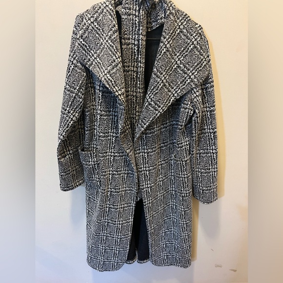 Fall Trench - Picture 1 of 5